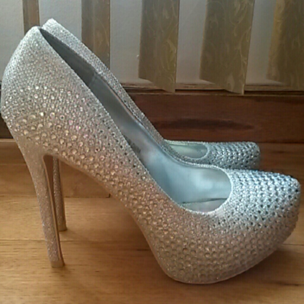 VIVA Heels